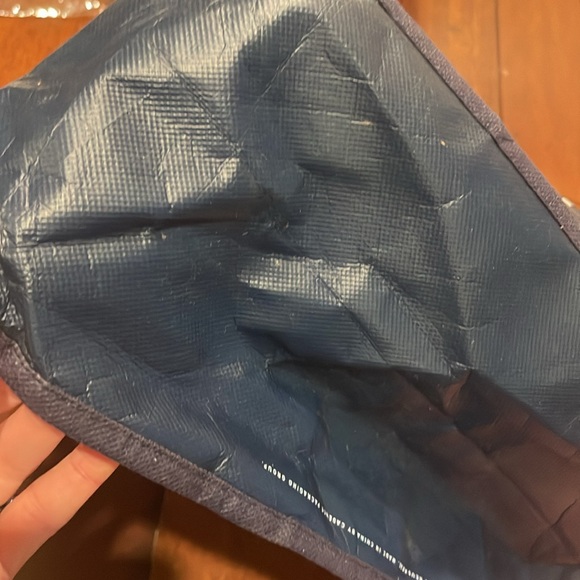 Lululemon Massive Tote Lot! - Picture 8 of 9